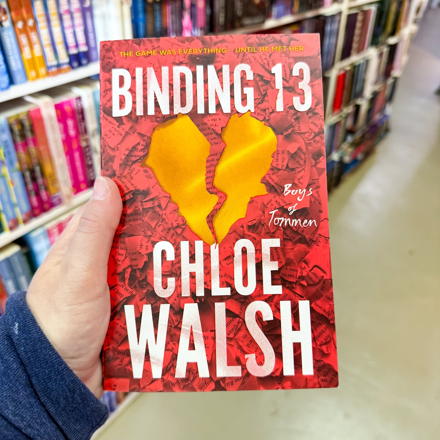 Binding 13: Epic, emotional and addictive romance from the TikTok phenomenon (The Boys of Tommen) by Chloe Walsh (UK Cover)