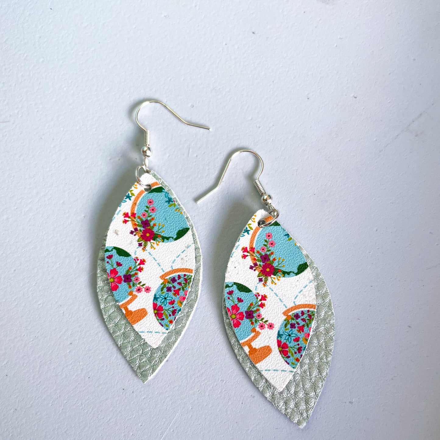 Travel the Globe Rebecca Style 2 Layer Dangle Earrings | Rebecca Style Dangle Earrings | Layered Oval Shape | Teal Floral Globes