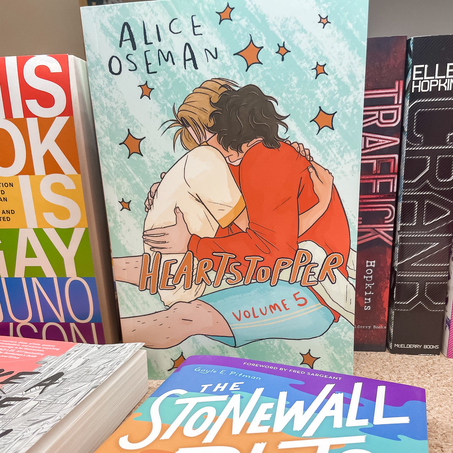 Heartstopper #5: A Graphic Novel by Alice Oseman – White Rose Books & More