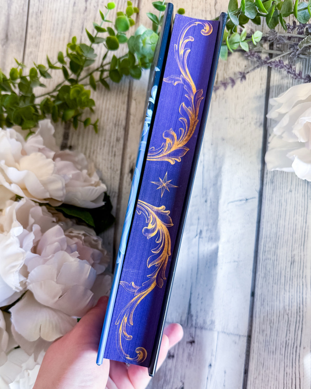 Tempest (Deluxe Limited Edition): A Novel (The Lyrian Sea) by Victoria Aveyard